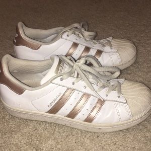 Rose gold Adidas superstars women’s size 6